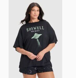 Womens Hyde & Eek ROSWELL NM Alien Pajamas Oversize Tee & Shorts Size Sm Med NWT